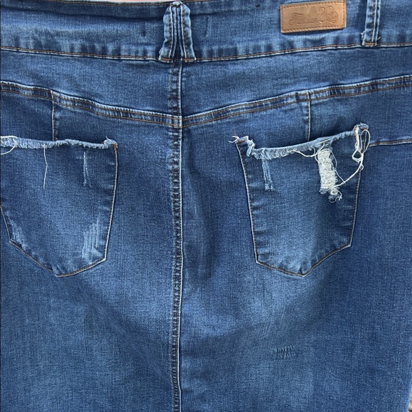 Distressed Blue Denim skirt - Picture 2 of 3